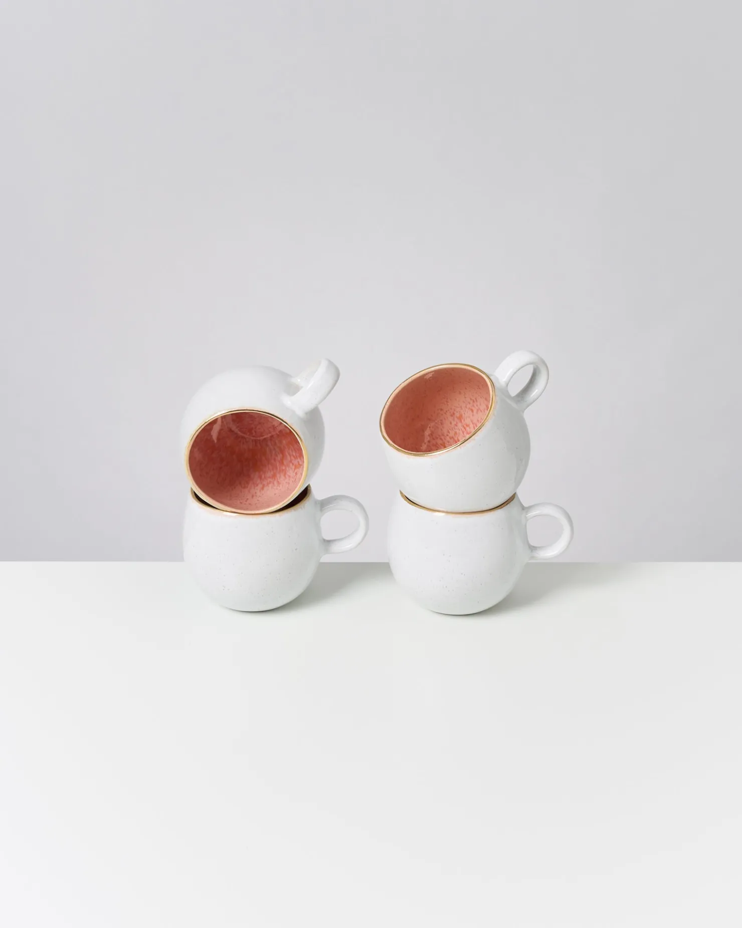 areia__mug_big_pink_with_gold_rim_9.webp Motel a Miio Große Tassen^Areia - Mug Big With Gold Rim pink