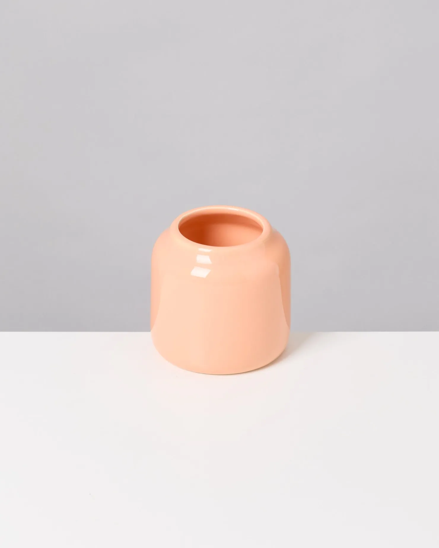 beb_vase__peach_7.webp Motel a Miio Kleine Vasen^Bebé Vase - peach