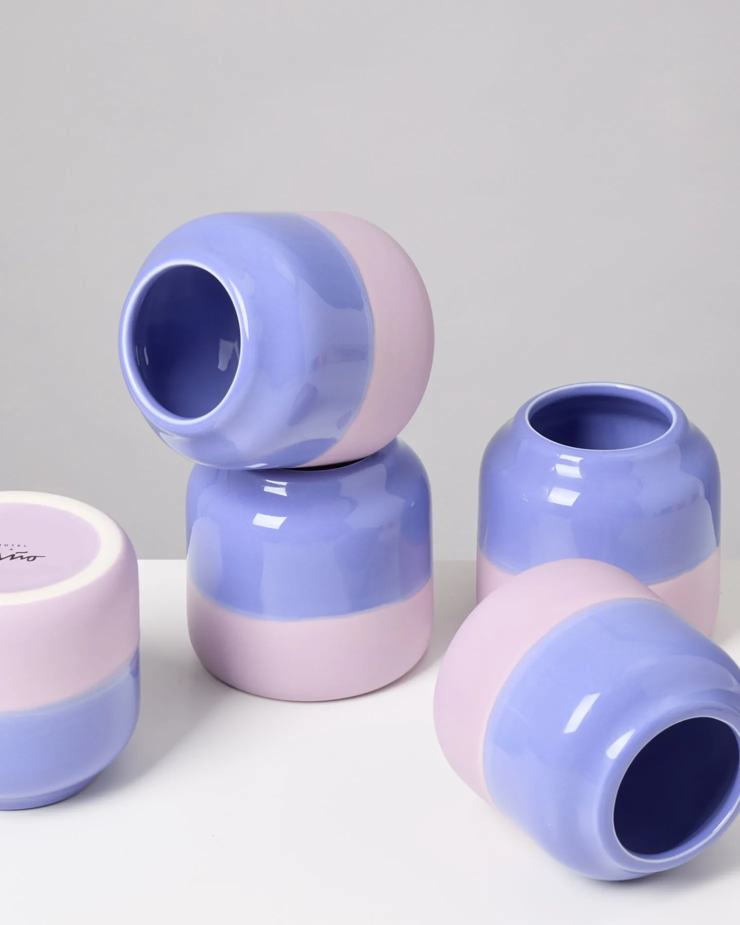 beb_vase_cornflower_lilac_5.webp Motel a Miio Kleine Vasen^Bebé Vase Cornflower Lilac conflower lilac