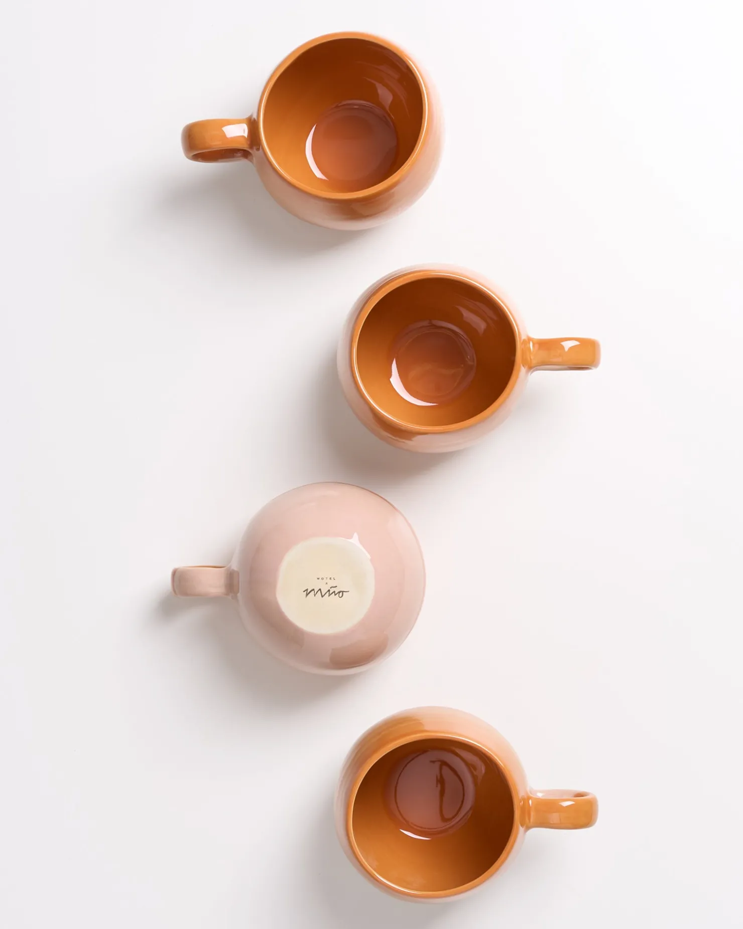 bica__set_of__mugs_big_orange_6-1.webp Motel a Miio Tassen-Sets^Bica - Set Of 4 Mugs Big orange
