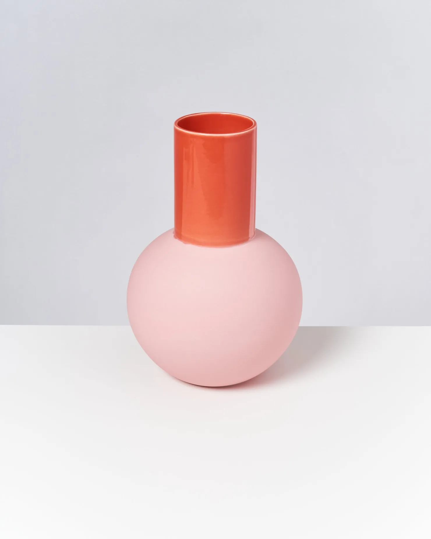 bola_vase_l__rose_coral_4.webp Motel a Miio Große Vasen^Bola Vase L - rose coral