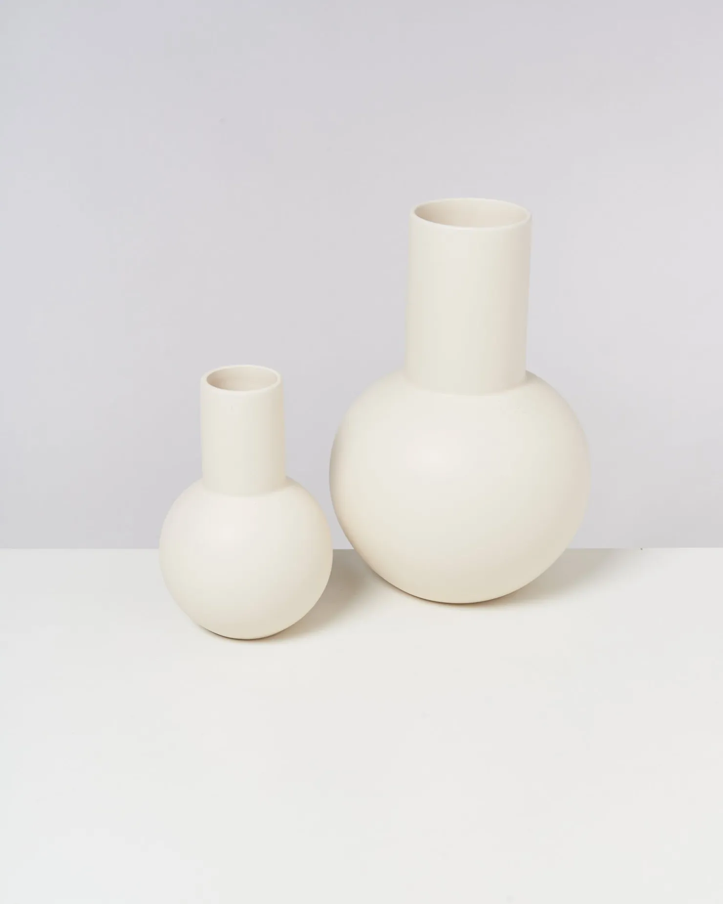 bola_vase_l__sand_6.webp Motel a Miio Große Vasen^Bola Vase L - sand