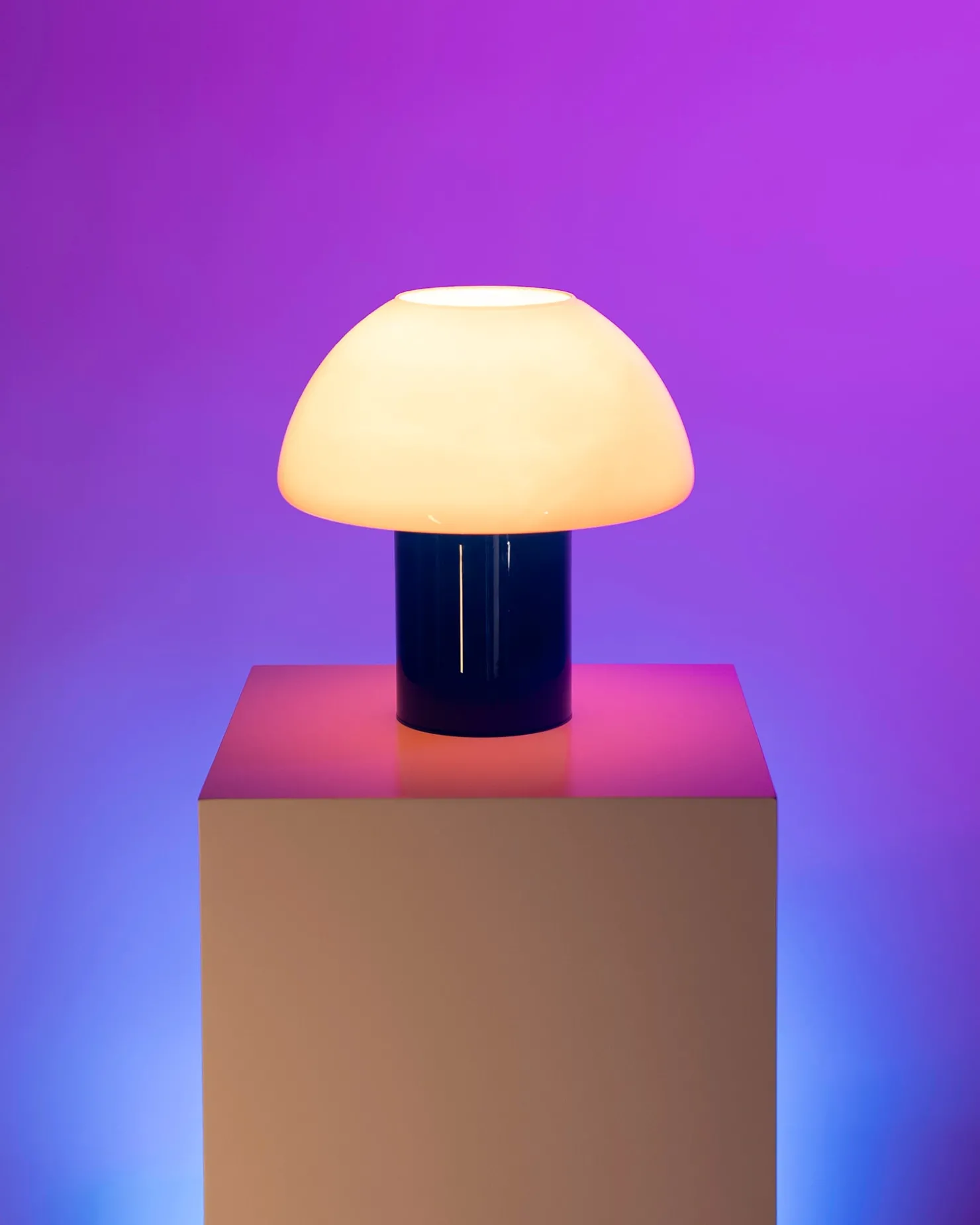 cogumelo__glass_lamp_pink_blue_6.webp Motel a Miio Lampen^Cogumelo - Glass Lamp Pink Blue rosa blau