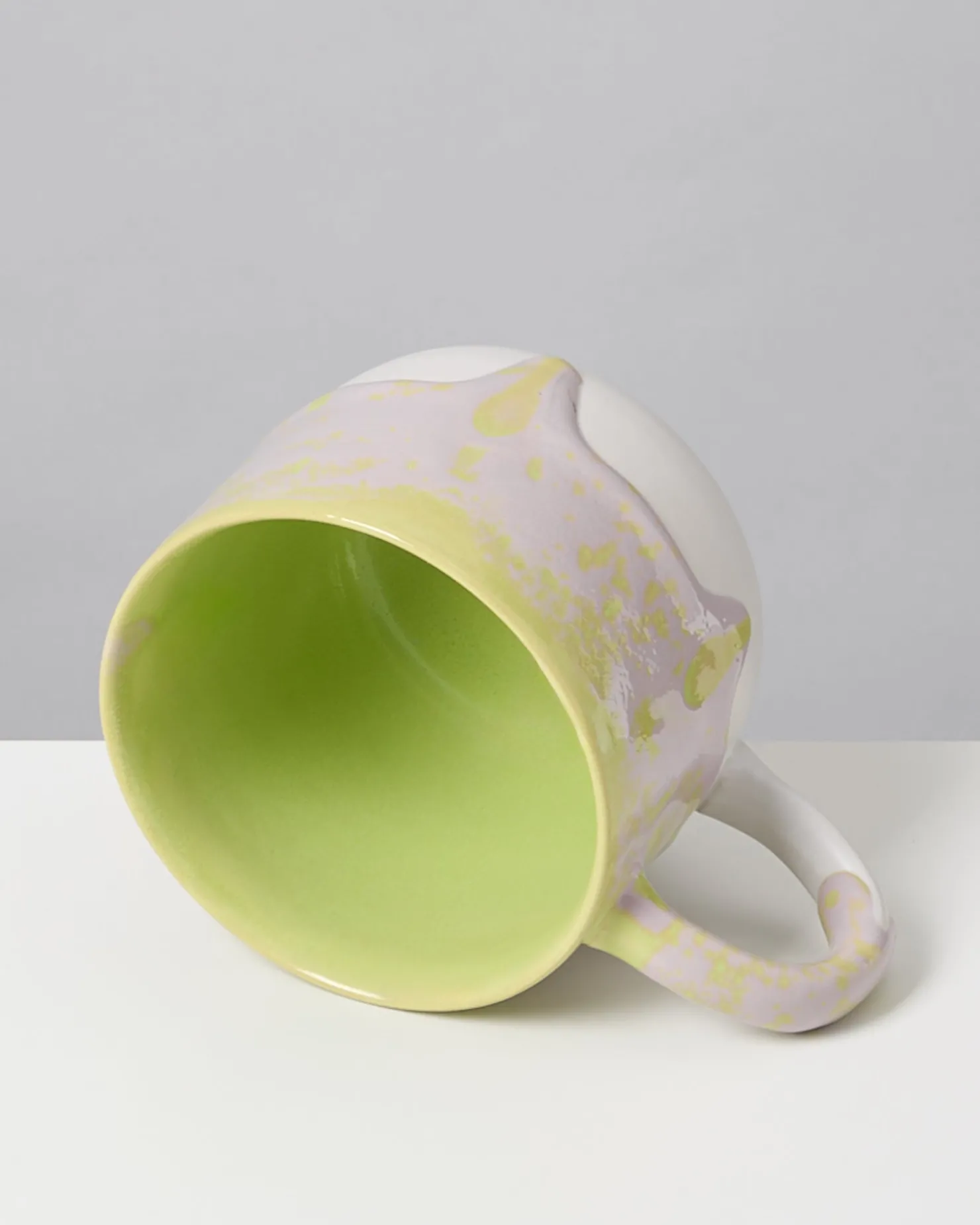 coimbra_tea_mug_big_lime_lilac_8.webp Motel a Miio Große Tassen^Coimbra Tea Mug Big Lime Lilac lime-lilac