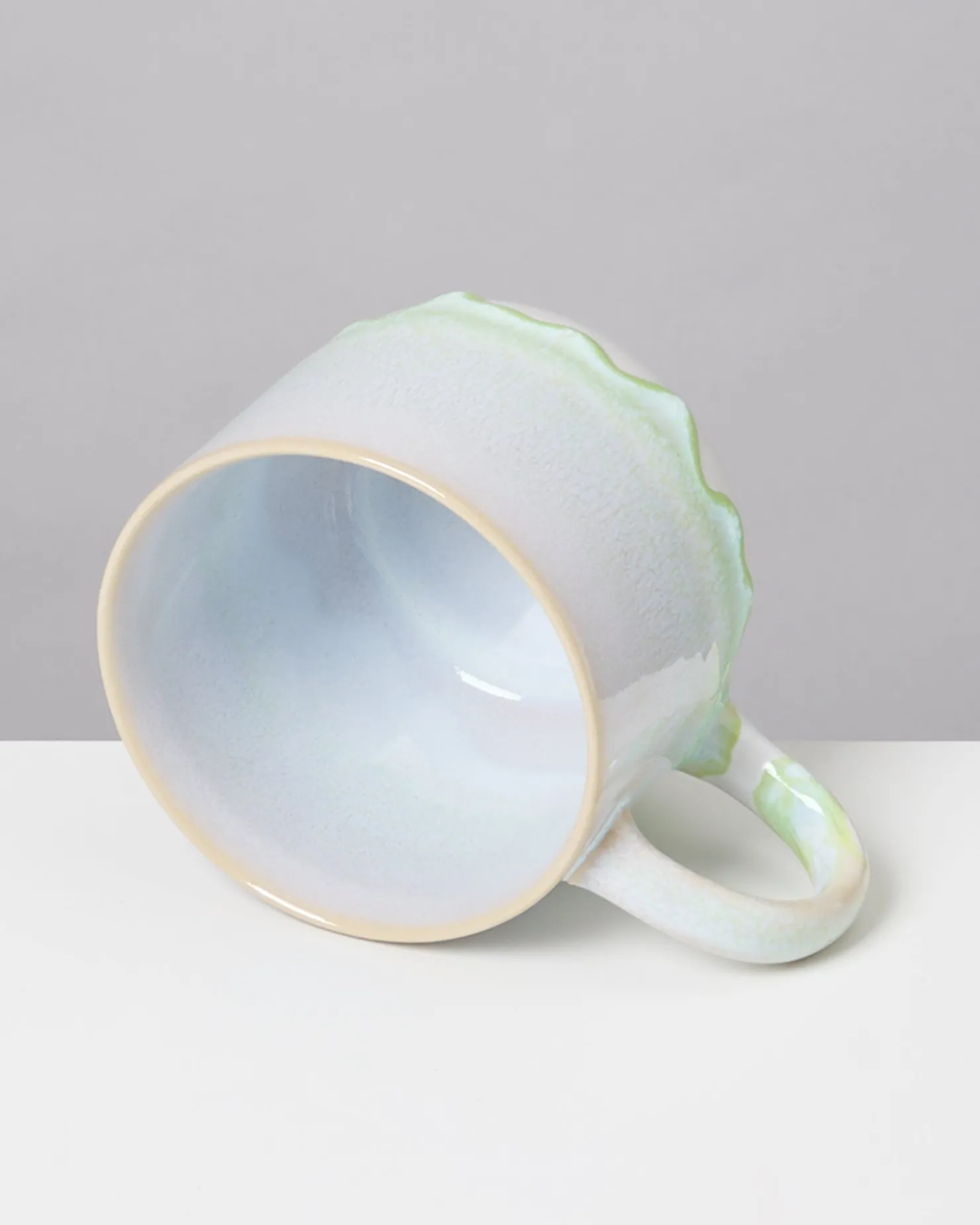 coimbra_tea_mug_big_pastel_green_4.webp Motel a Miio Große Tassen^Coimbra Tea Mug Big pastel green