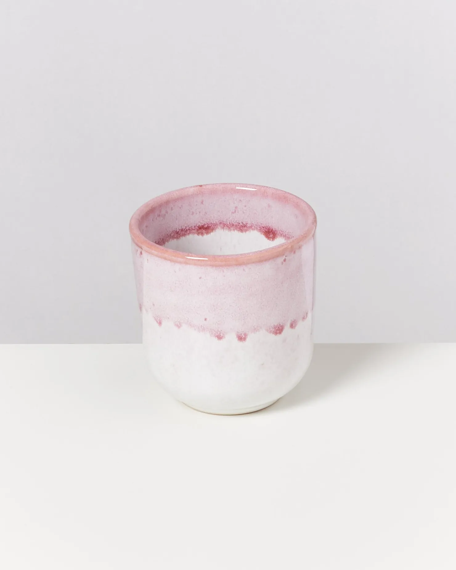 copa_alto__cup_small_strawberry_2.webp Motel a Miio Kleine Becher^Copa Alto - Cup Small strawberry