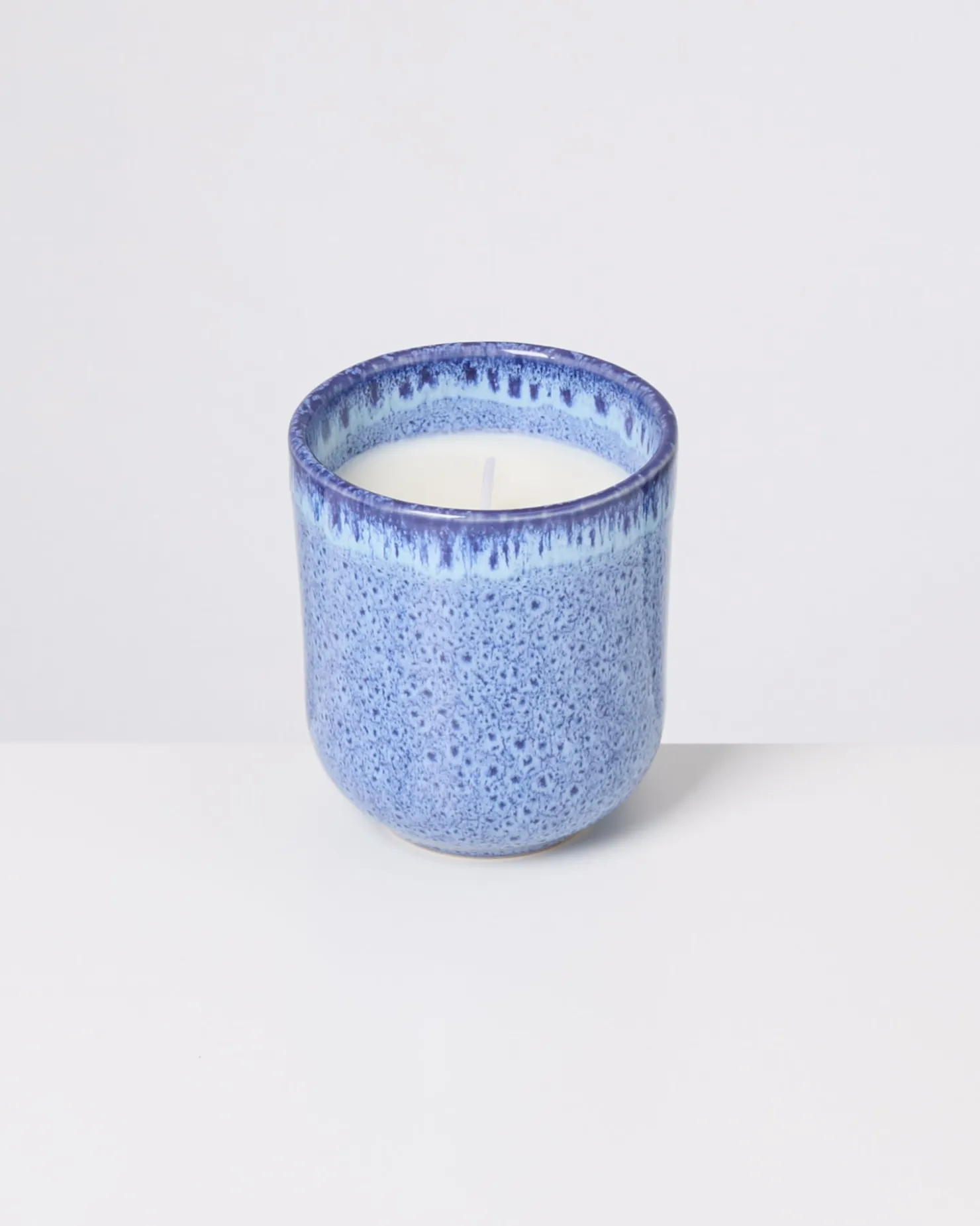 Motel a Miio Duftkerzen^Copa Alto - Scented Candle “Citrus Bloom” royal blue