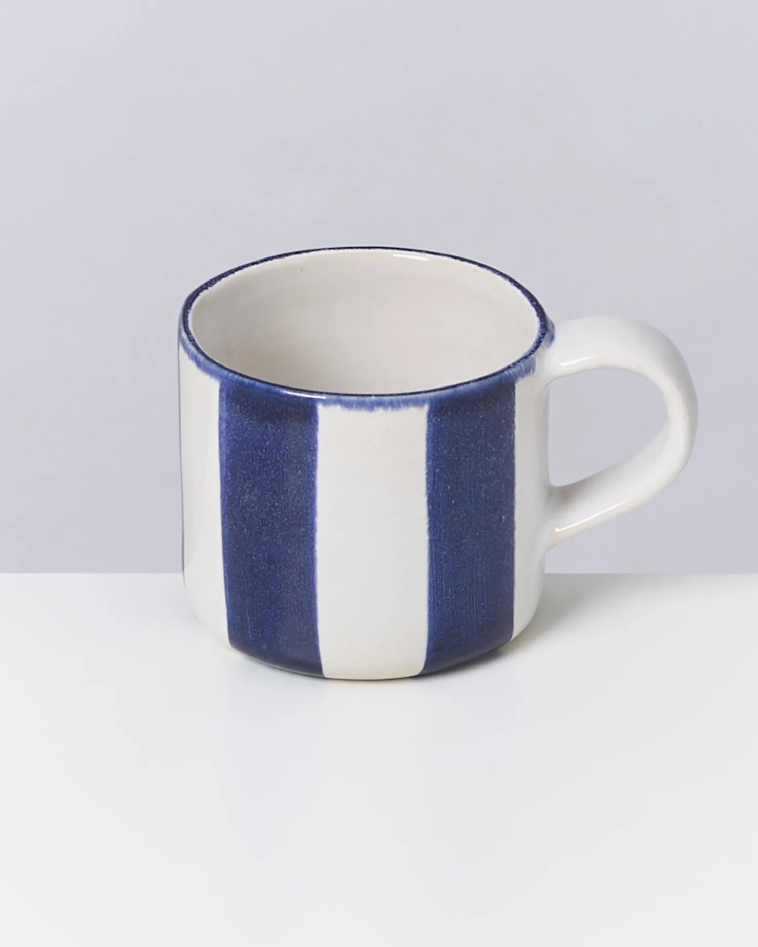 costeira_ndoa_tasse_blau_wei_gestreift_3.webp Motel a Miio Große Tassen^Costeira Nódoa Tasse Gestreift blau weiß