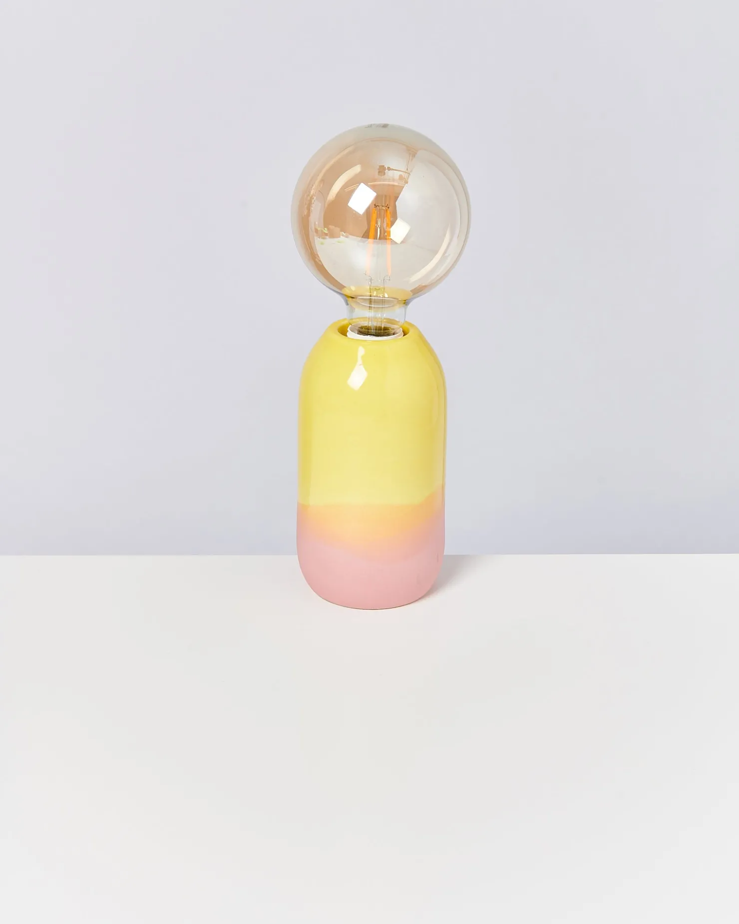 Motel a Miio Lampen^Farol - Lamp yellow rose