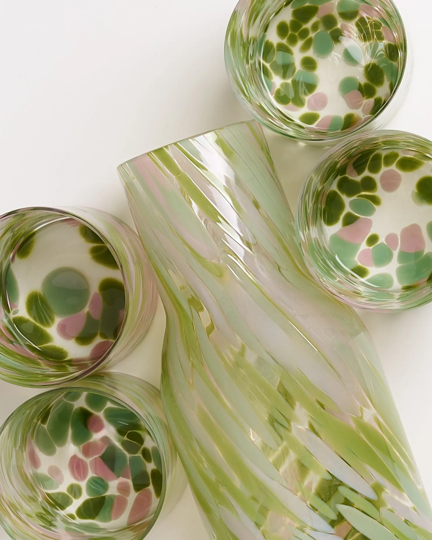 joia_drops__set_of__pieces_big_green_pink_3.webp Motel a Miio Glaskaraffen^Joia Drops - Set Of 5 Pieces Big Green Pink grün rosa