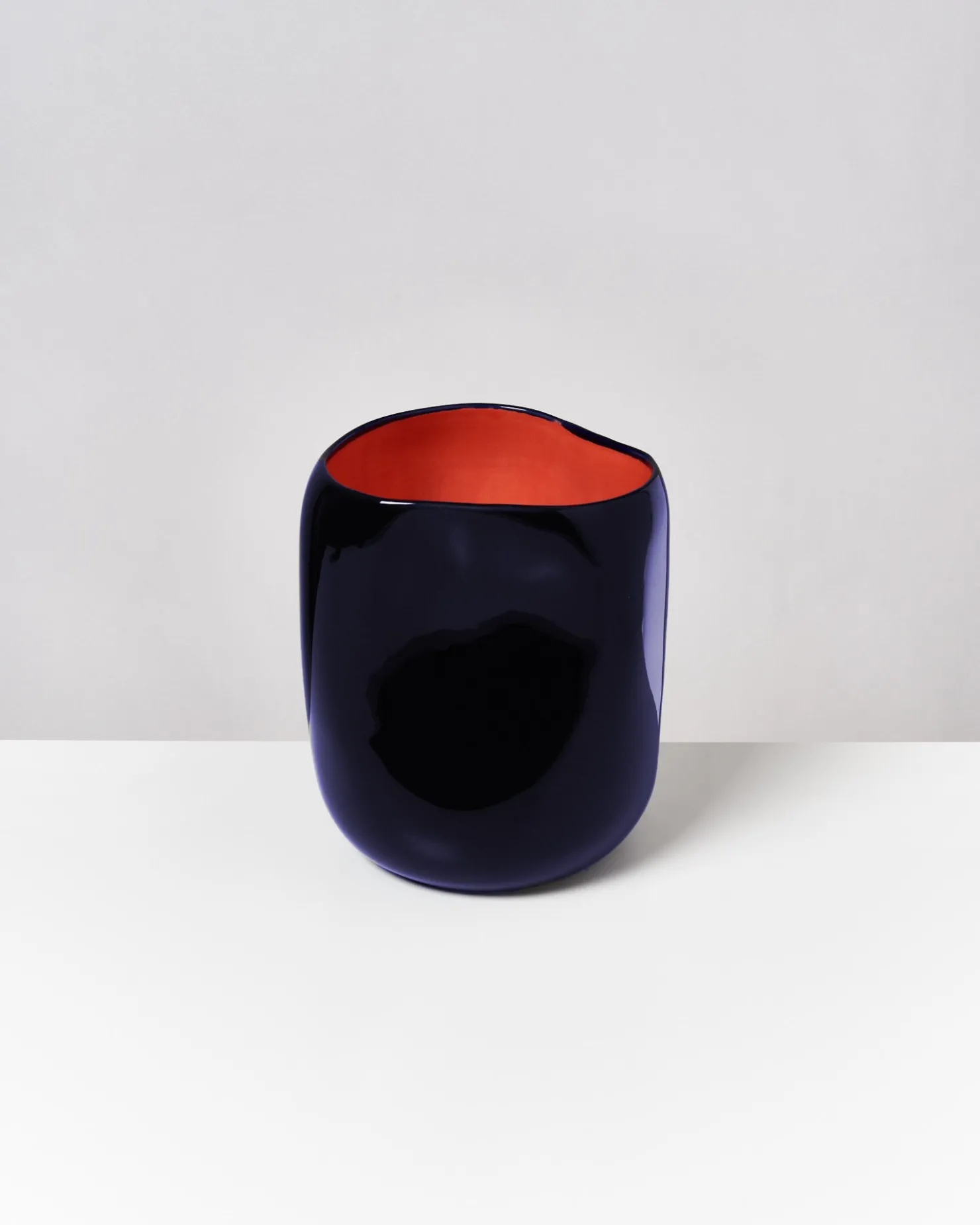 joo_vase_l_blue_coral_4.webp Motel a Miio Große Vasen^João Vase L Blue Coral blau coral