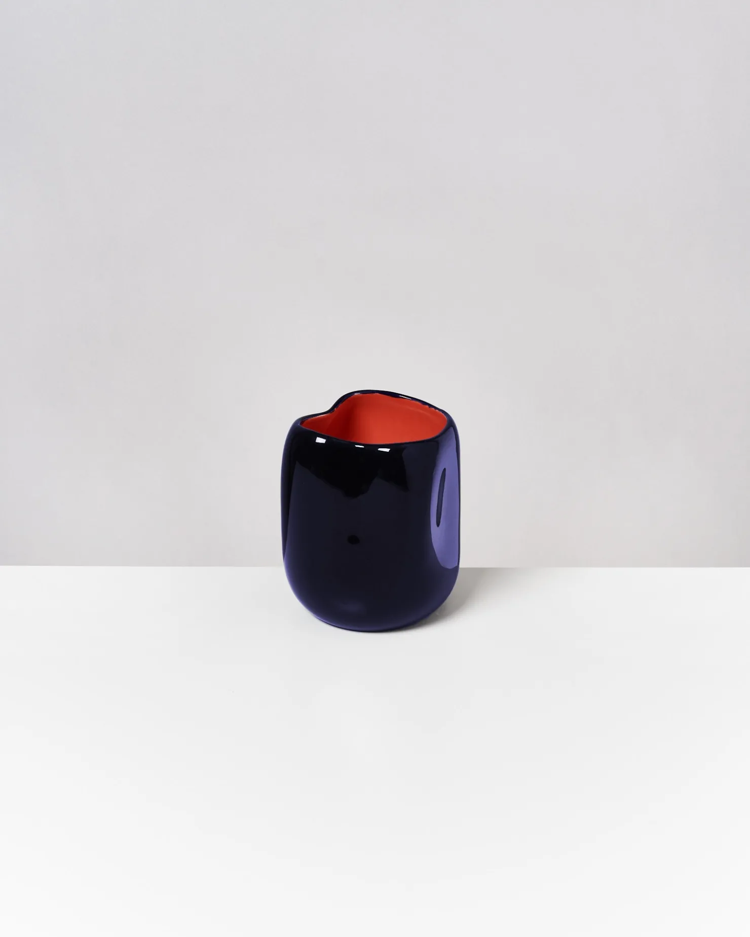 joo_vase_m_blue_coral_2.webp Motel a Miio Mittlere Vasen^João Vase M Blue Coral blau coral