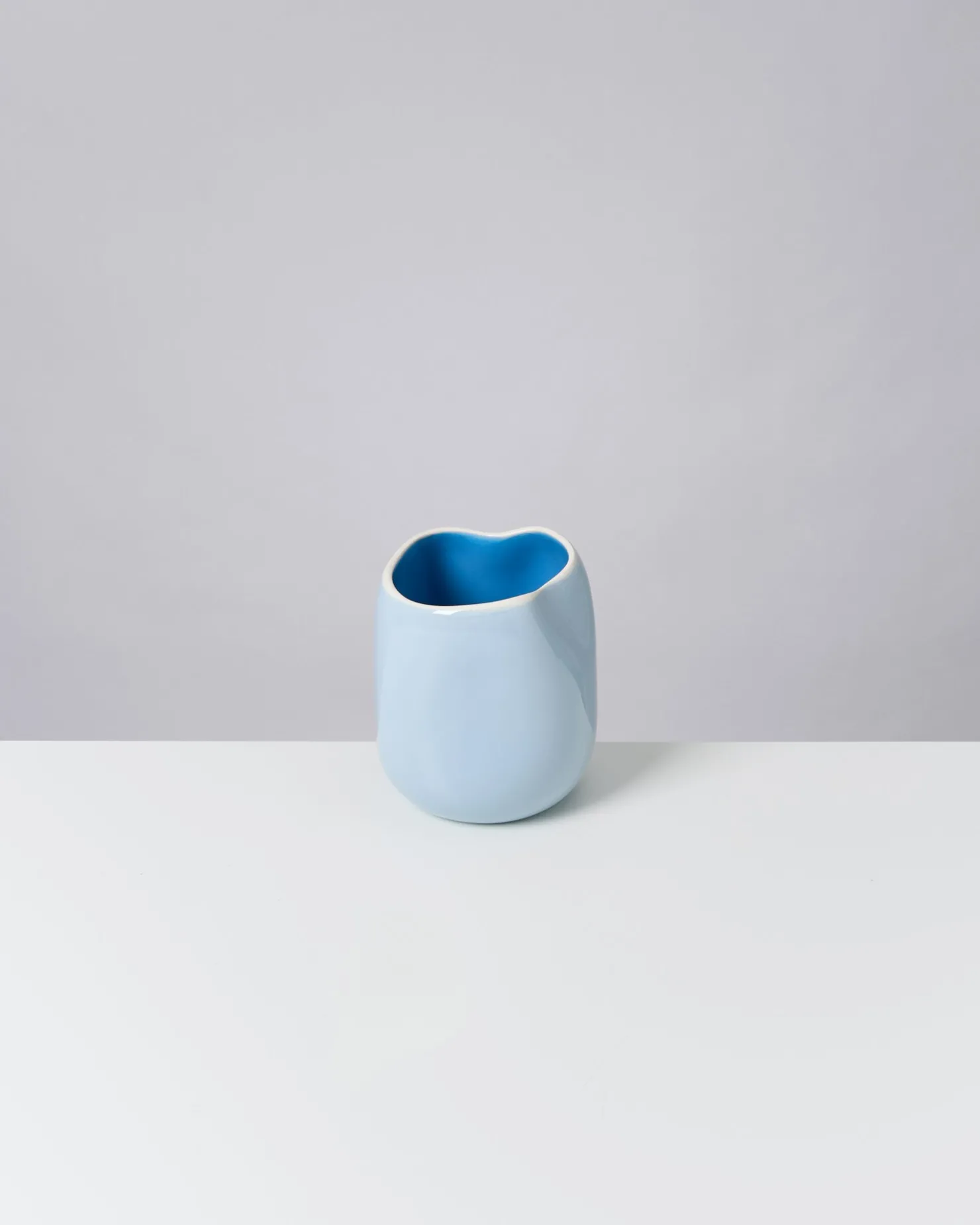 Motel a Miio Mittlere Vasen^João Vase M Hellblau Blau hellblau blau