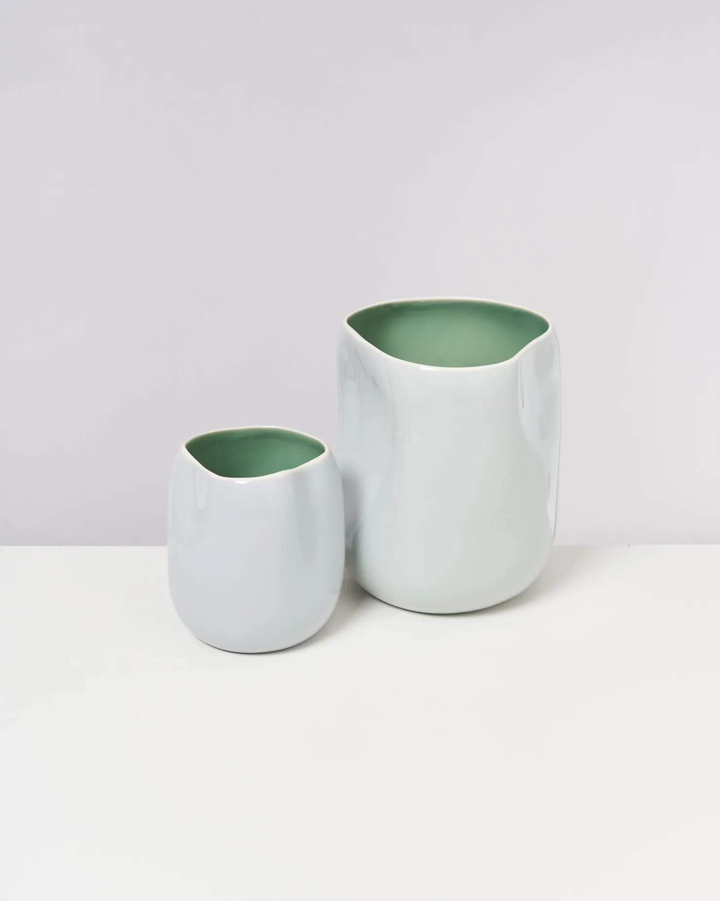 Motel a Miio Mittlere Vasen^João Vase M Lightblue Sage hellblau salbei