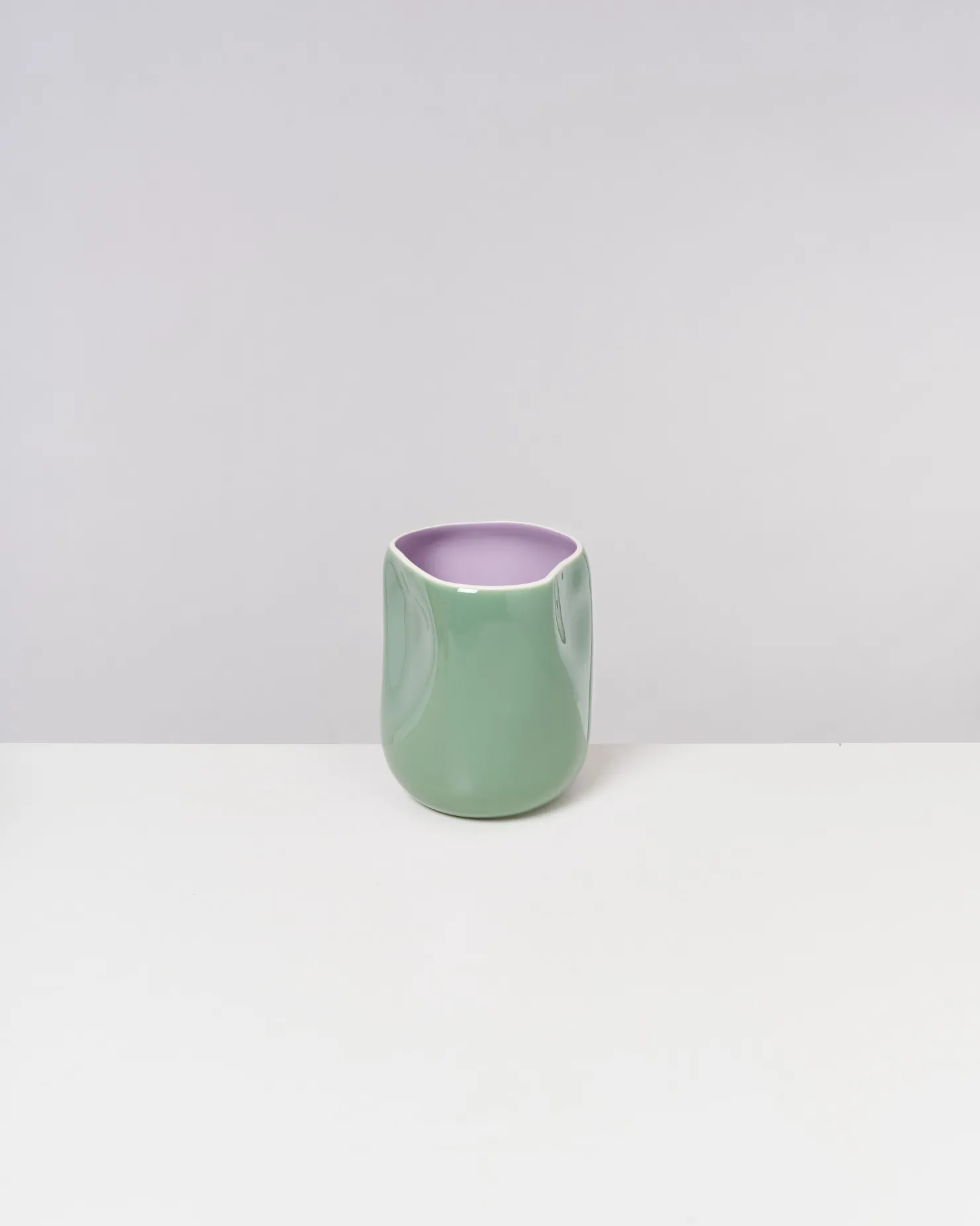 Motel a Miio Mittlere Vasen^João Vase M Sage Lilac salbei lila