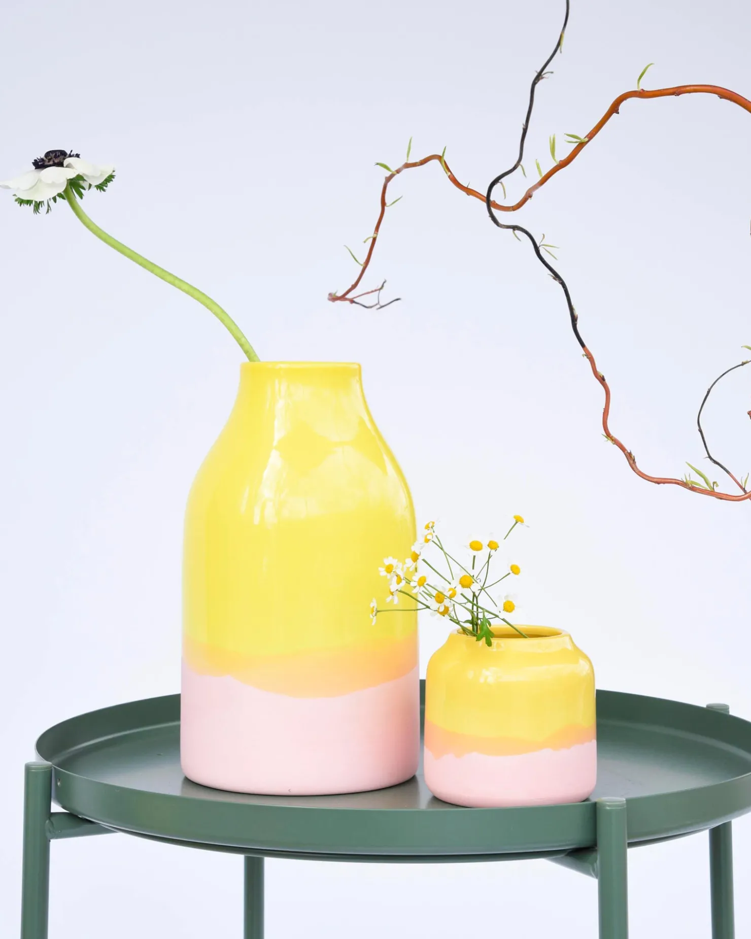 marisa_vase__yellow_rose_2.webp Motel a Miio Mittlere Vasen^Marisa Vase - yellow rose