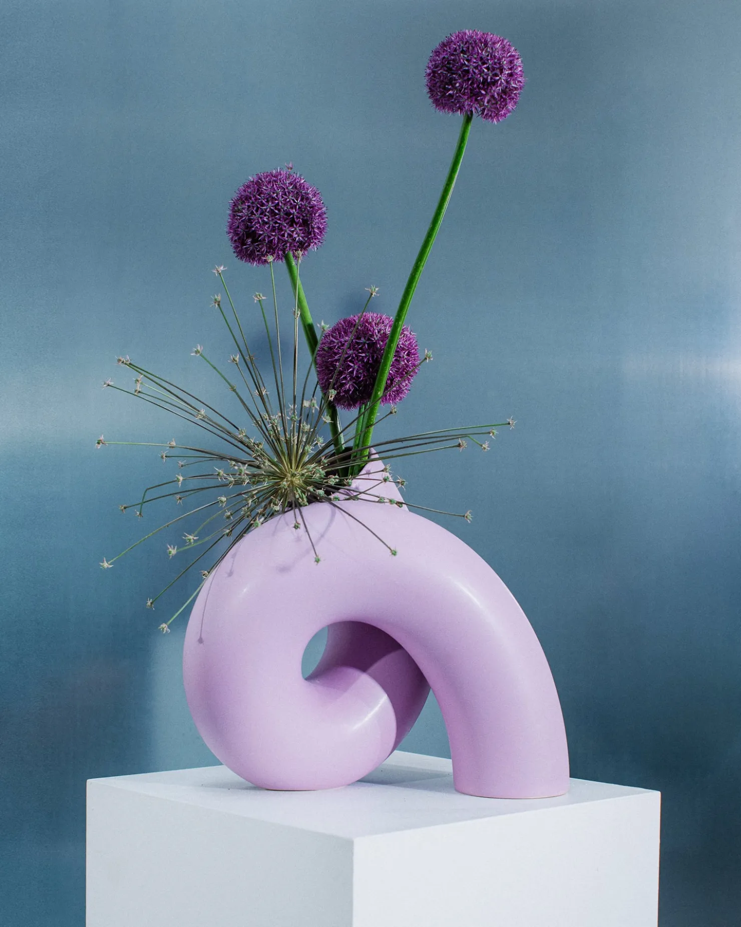 motel_a_miio_x_ju_schnee_viparita_vase_xl_lavender_4.webp Motel a Miio Große Vasen | Motel A Miio X Ju Schnee^ X Ju Schnee Viparita Vase XL lavender