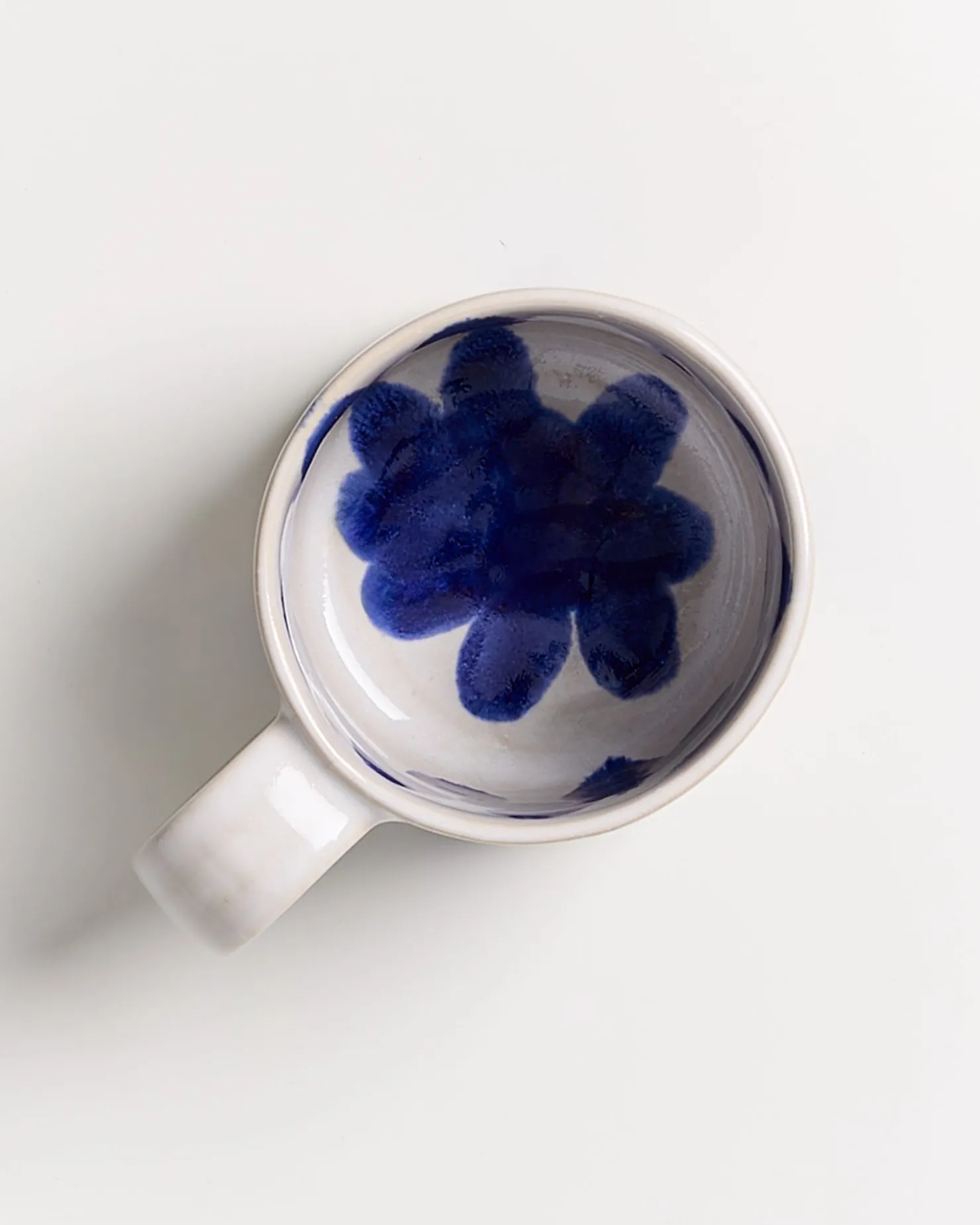 ndoa__mug_blue_dots_13.webp Motel a Miio Große Tassen^Nódoa - Mug blue dots