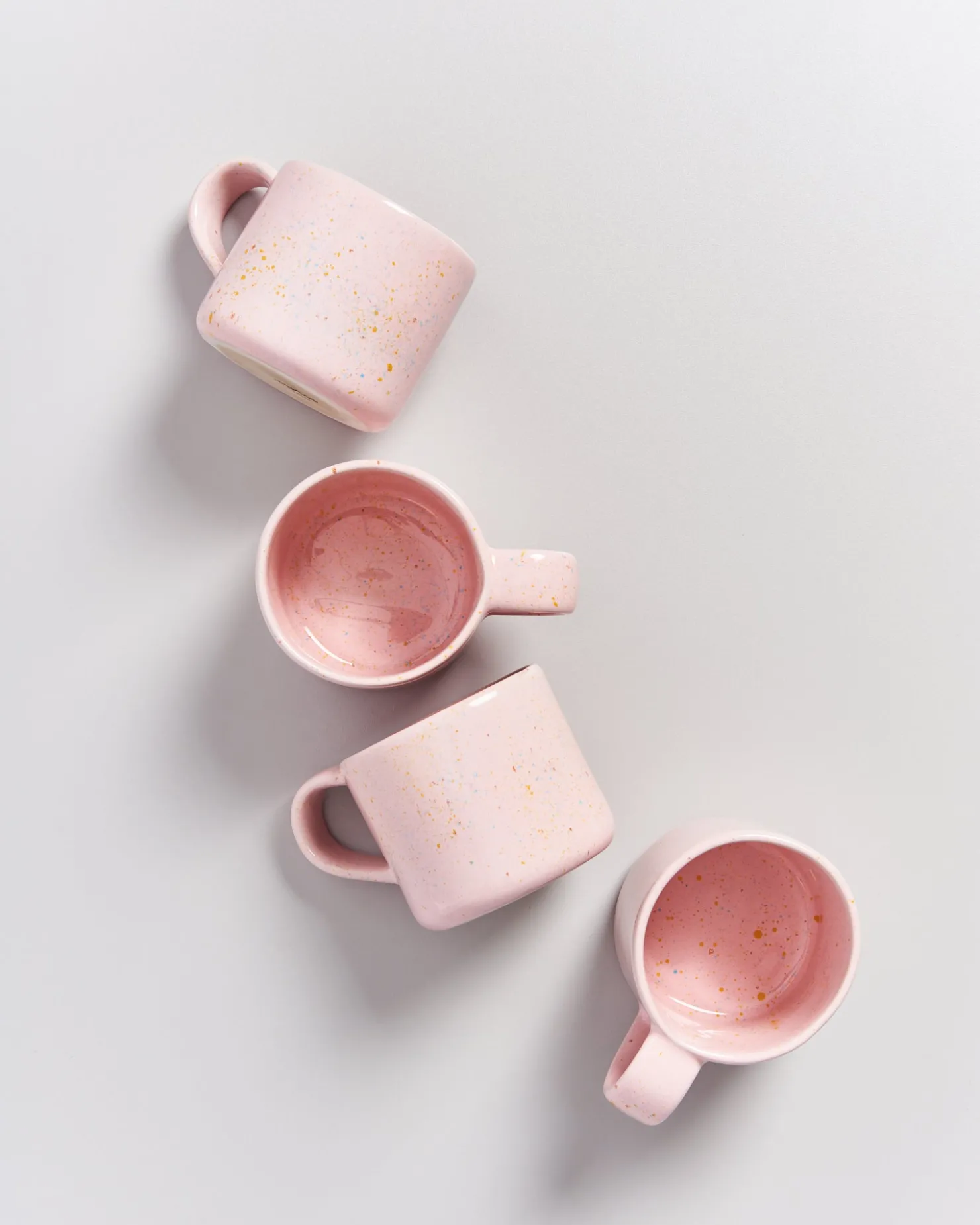 ndoa__mug_pink_speckles_5.webp Motel a Miio Große Tassen^Nódoa - Mug pink speckles