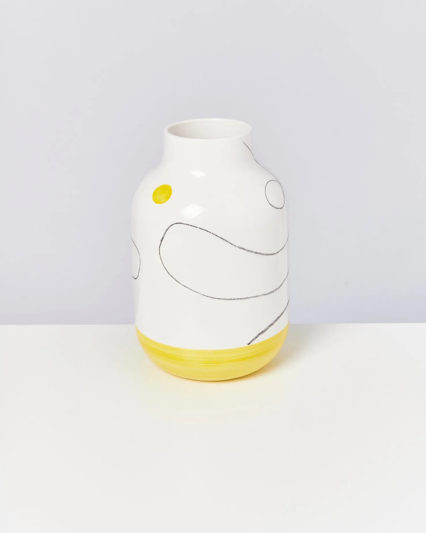 nuno_vase_l__arts_white_4.webp Motel a Miio Große Vasen^Nuno Vase L - Arts white