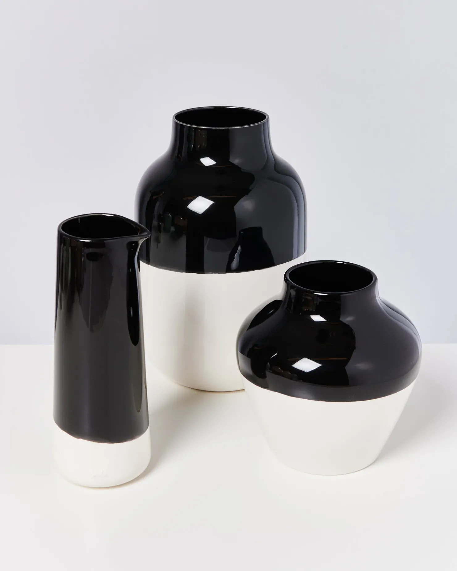 nuno_vase_l__black_white_2.webp Motel a Miio Große Vasen^Nuno Vase L - Black White black-and-white