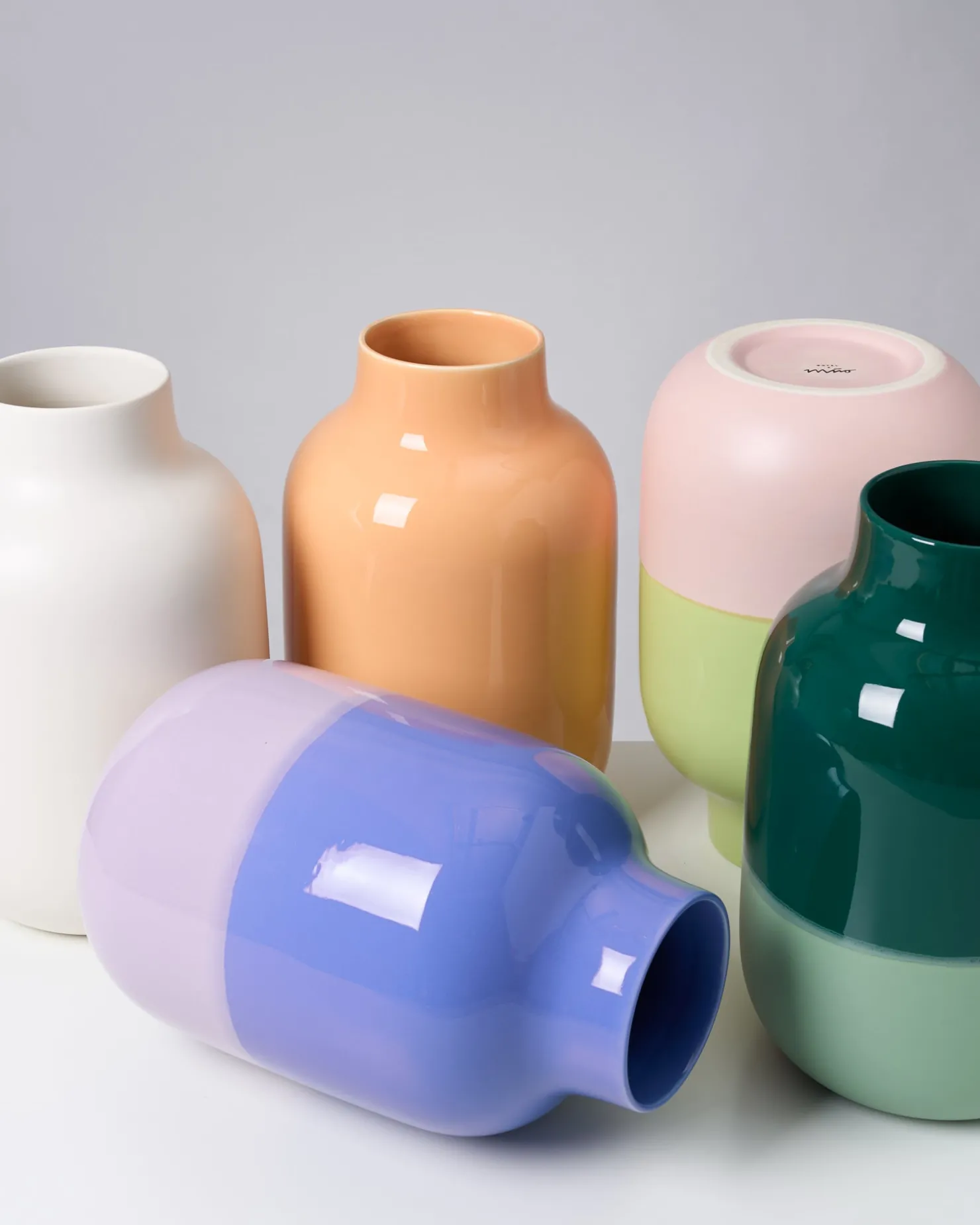 nuno_vase_l__cornflower_lilac_4.webp Motel a Miio Große Vasen^Nuno Vase L - cornflower lilac