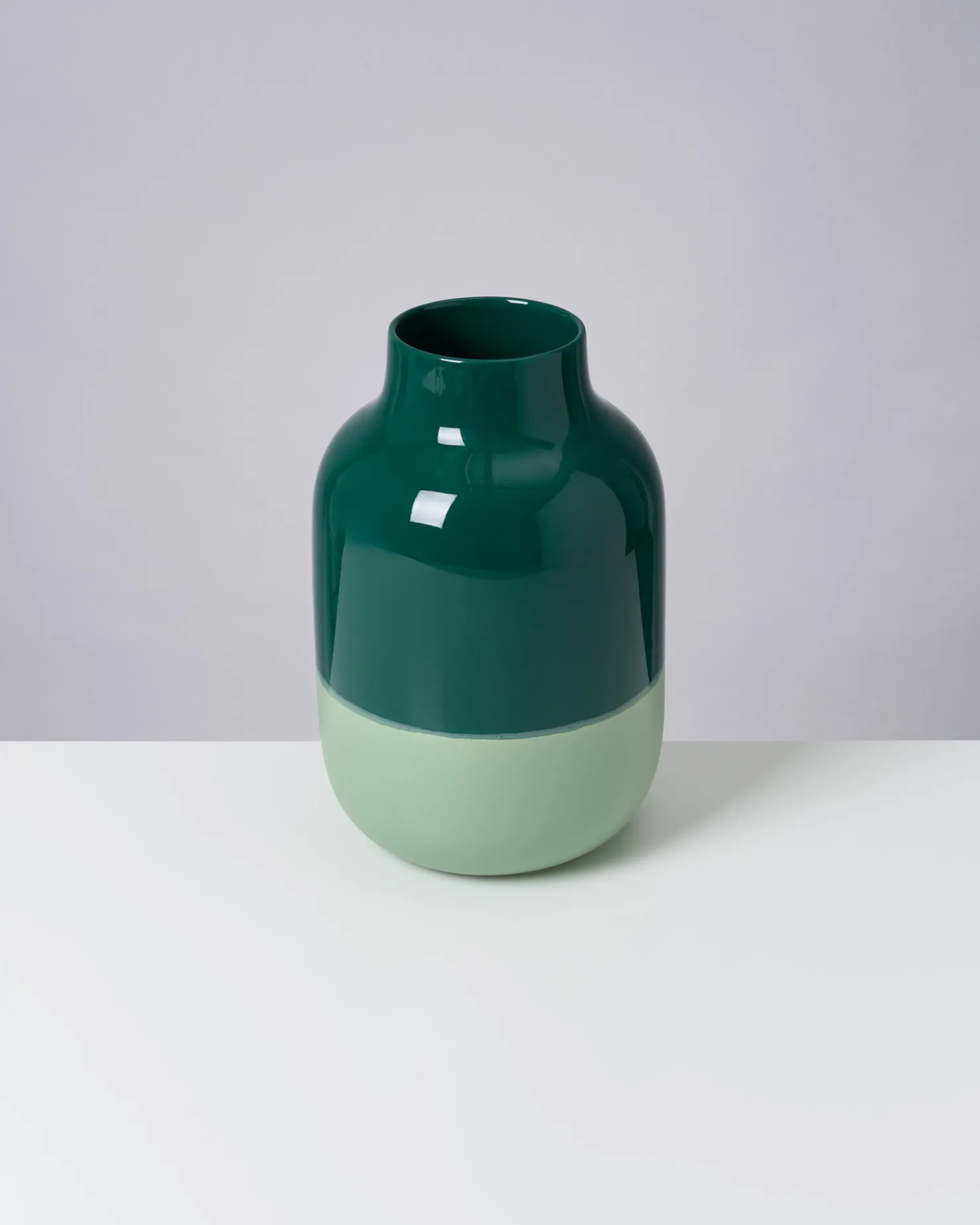 Motel a Miio Große Vasen^Nuno Vase L - darkgreen sage