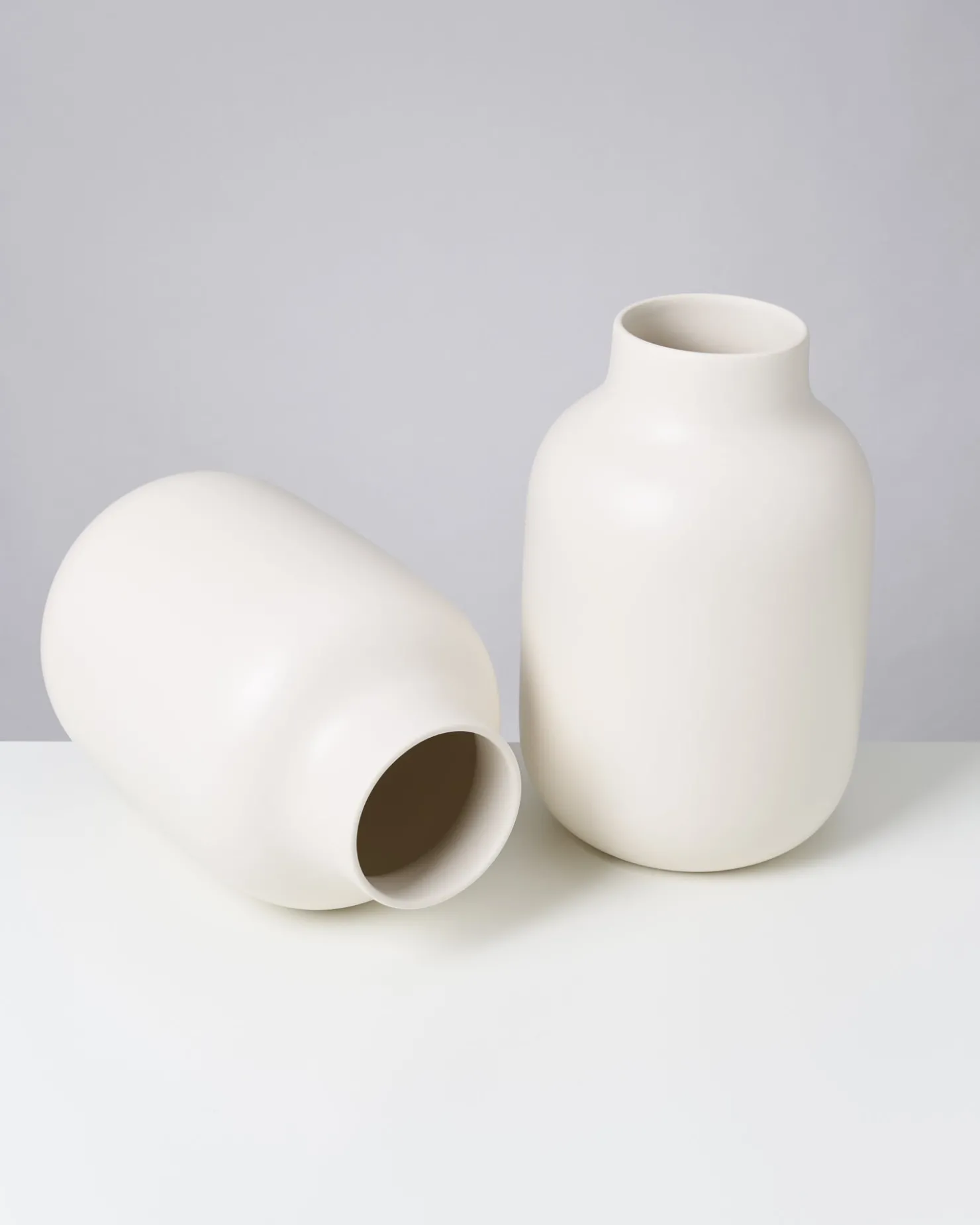 nuno_vase_l__sand_matt_3.webp Motel a Miio Große Vasen^Nuno Vase L - sand matt