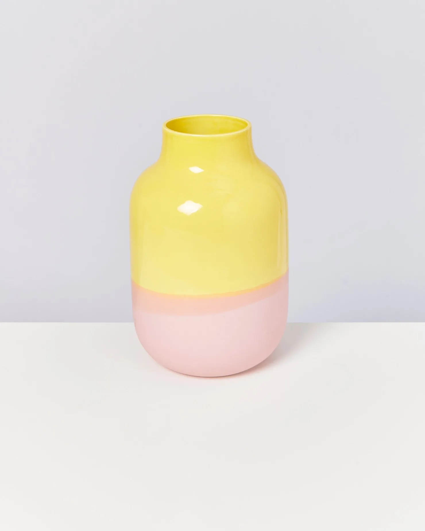 nuno_vase_l__yellow_rose_2.webp Motel a Miio Große Vasen^Nuno Vase L - yellow rose