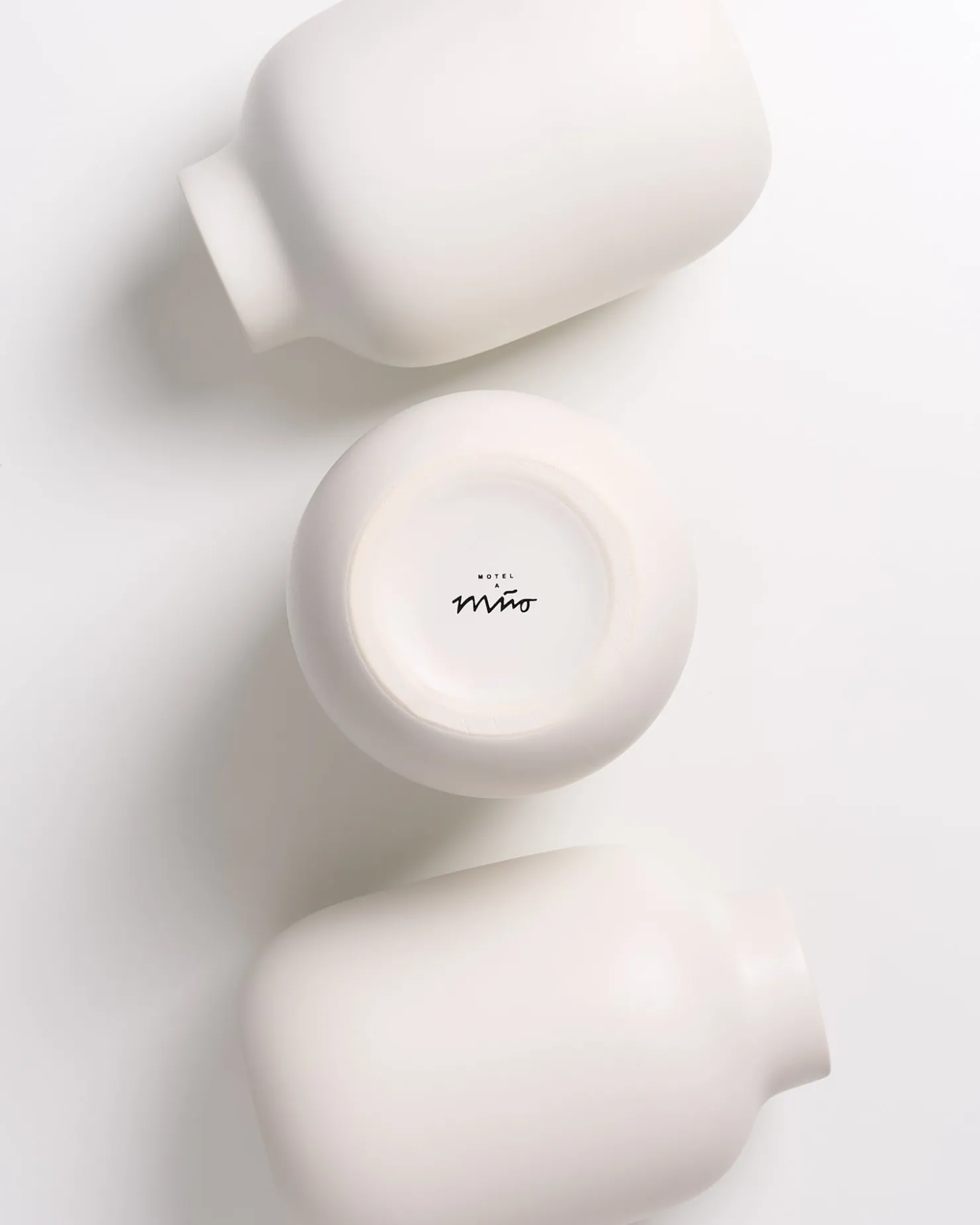 nuno_vase_m__matt_6.webp Motel a Miio Mittlere Vasen^Nuno Vase M - Matt sand matt