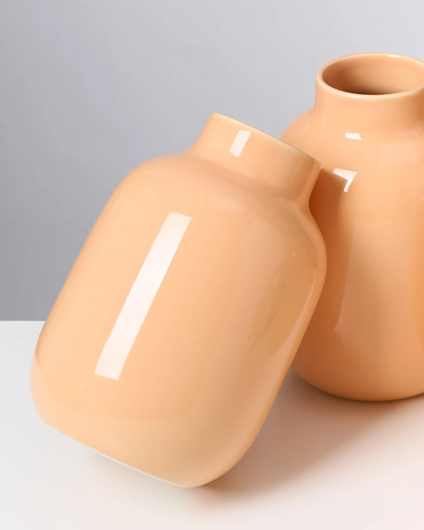 nuno_vase_m_peach_4.webp Motel a Miio Mittlere Vasen^Nuno Vase M peach