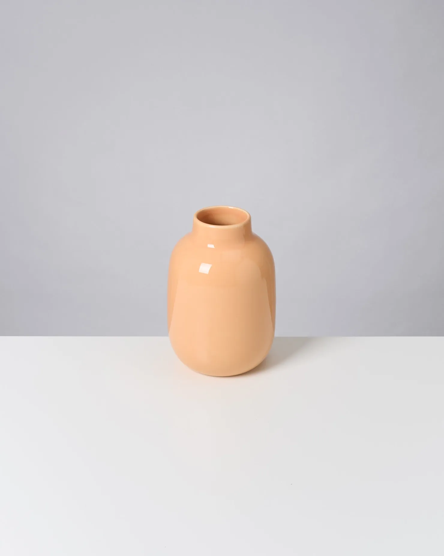 nuno_vase_m_peach_8.webp Motel a Miio Mittlere Vasen^Nuno Vase M peach