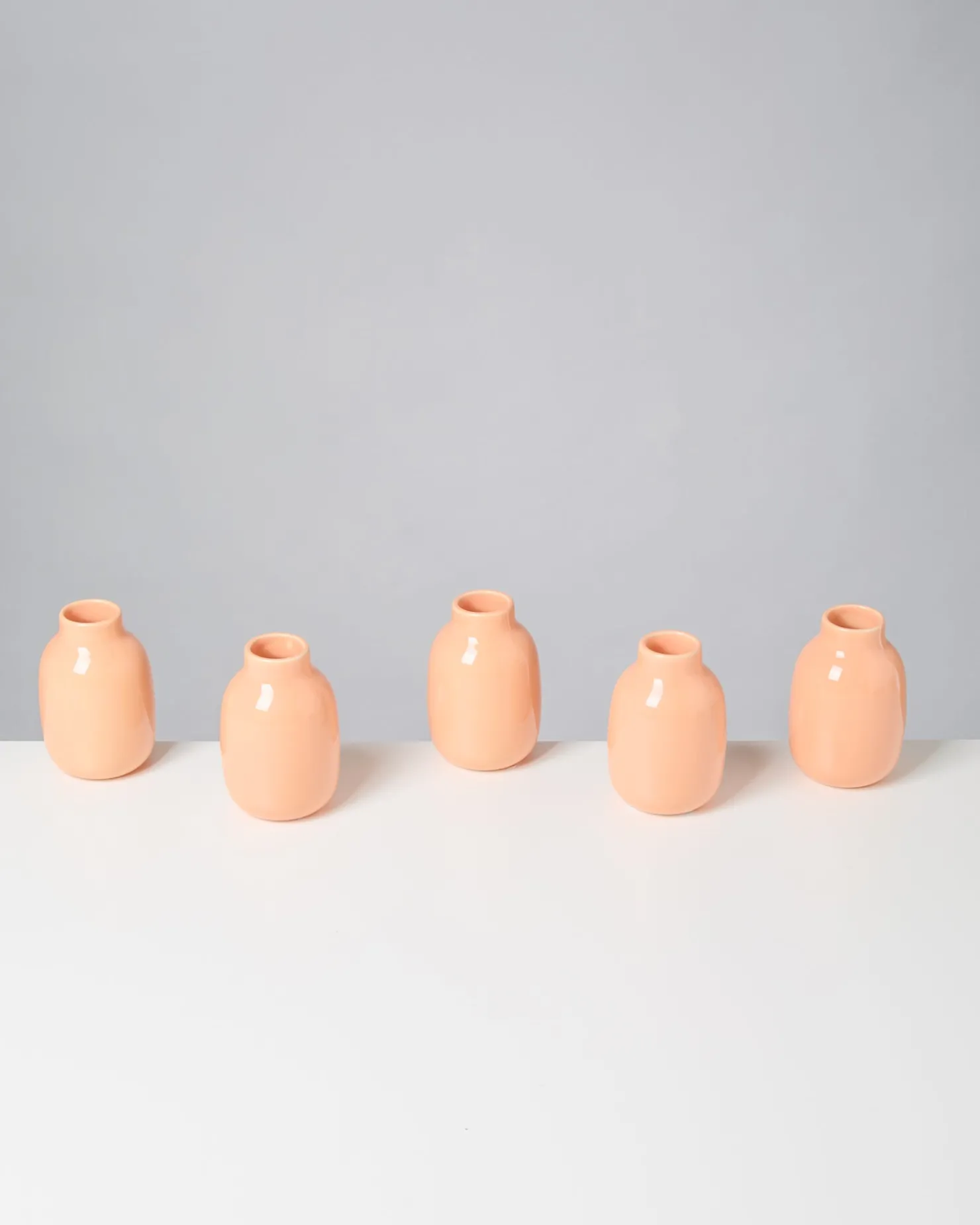nuno_vase_s_peach_5.webp Motel a Miio Kleine Vasen^Nuno Vase S peach